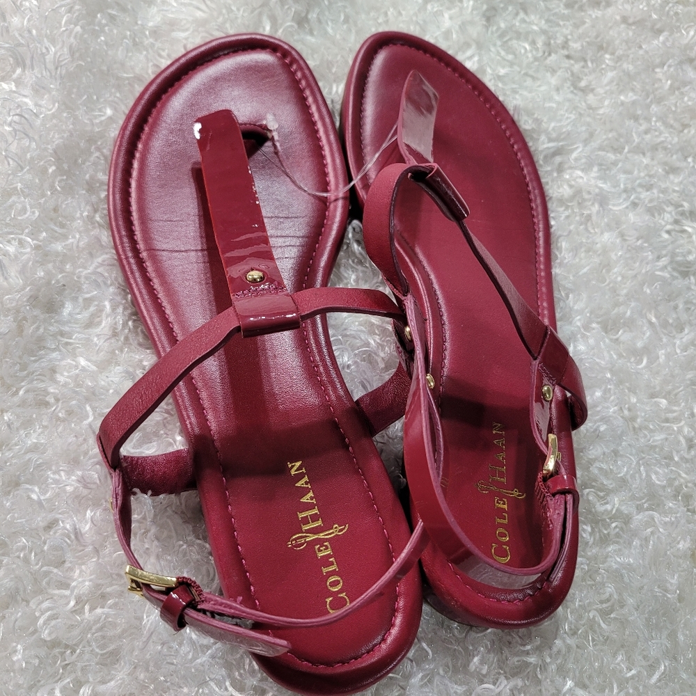 Sandals - Picture 2 of 8